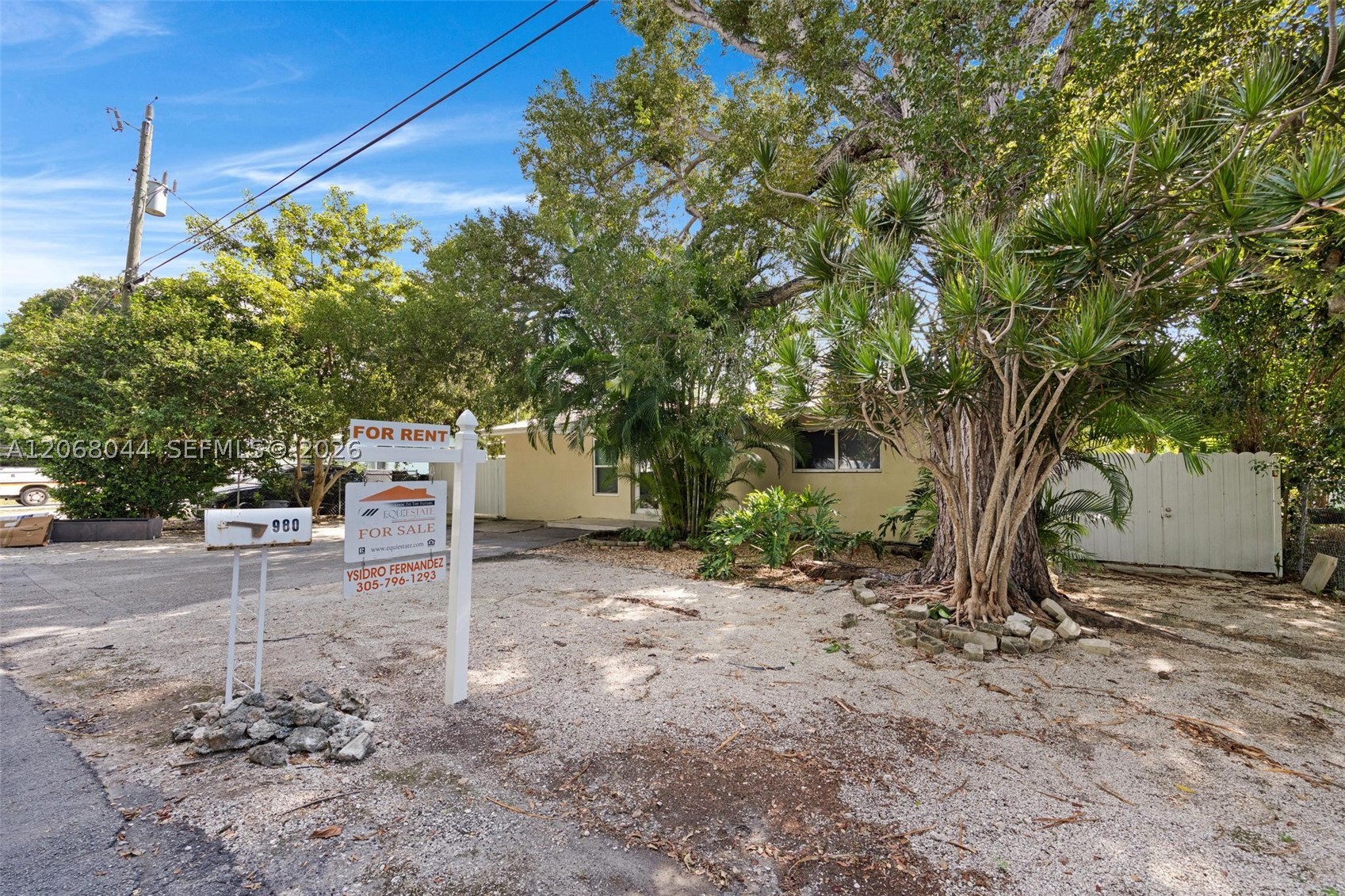 980 Oleander Rd Property Photo 25