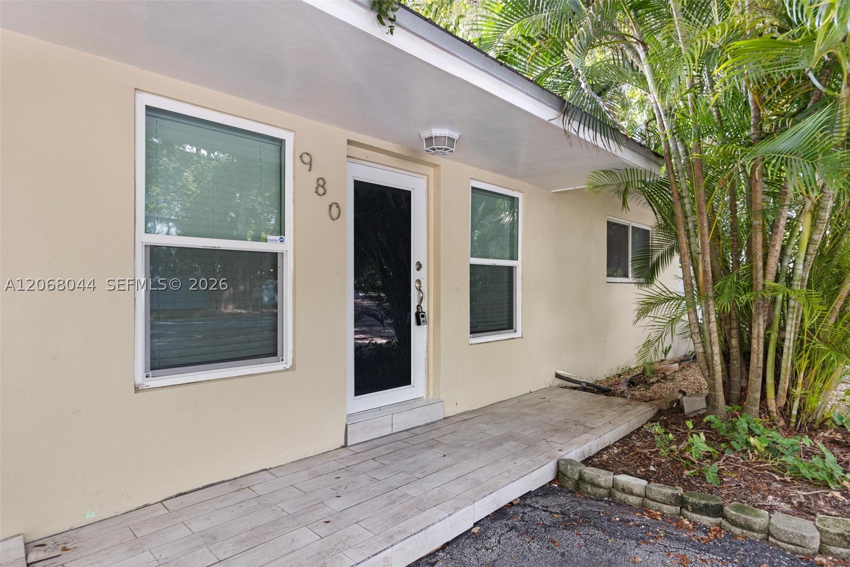 980 Oleander Rd Property Photo 26