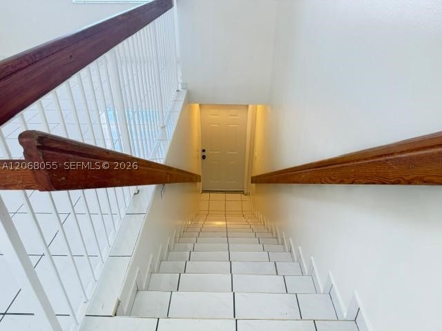 3260 W 70th St 202 Property Photo 3