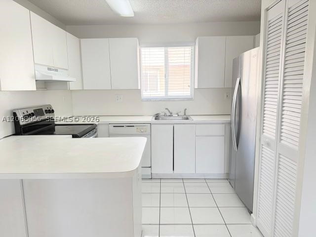 3260 W 70th St 202 Property Photo 6