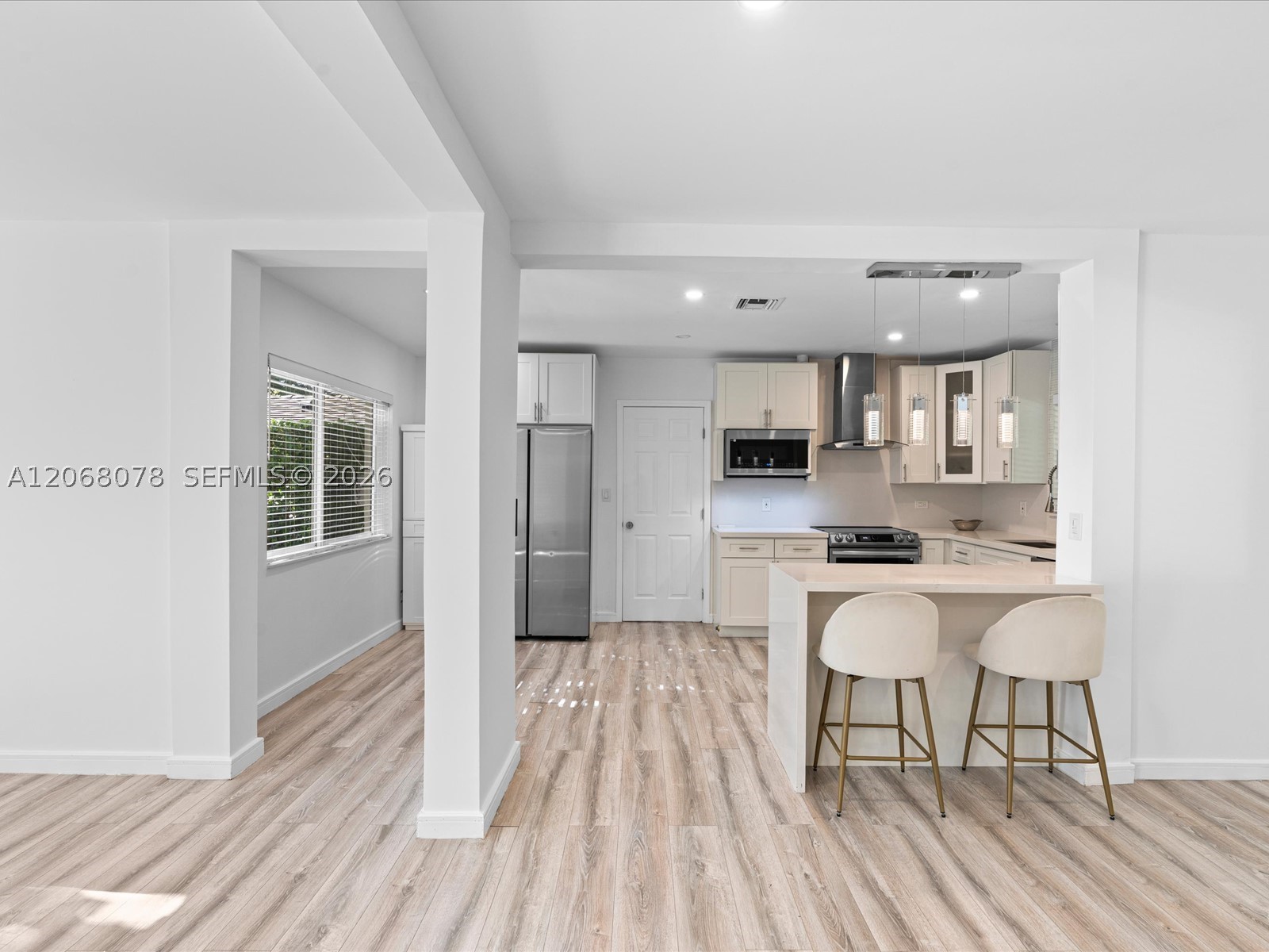 5406 S Le Jeune Rd Property Photo 14