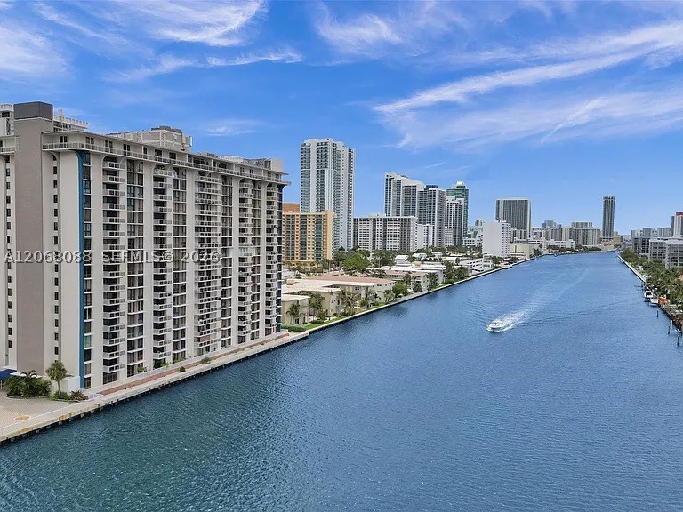 1600 S Ocean Dr 14f Property Photo 2