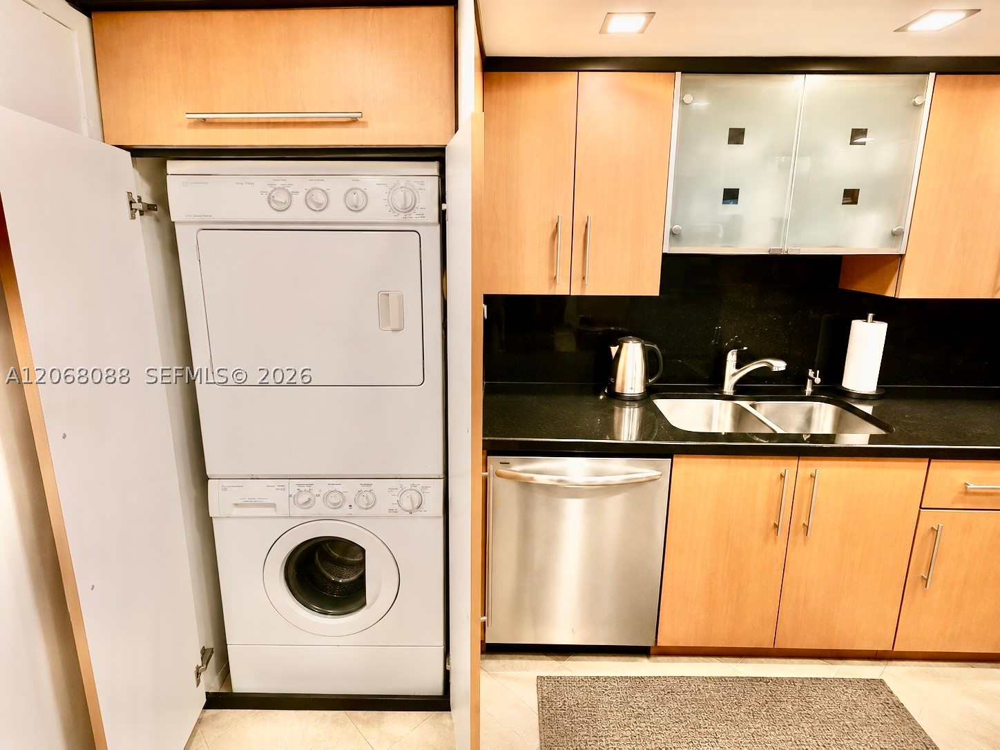 1600 S Ocean Dr 14f Property Photo 8