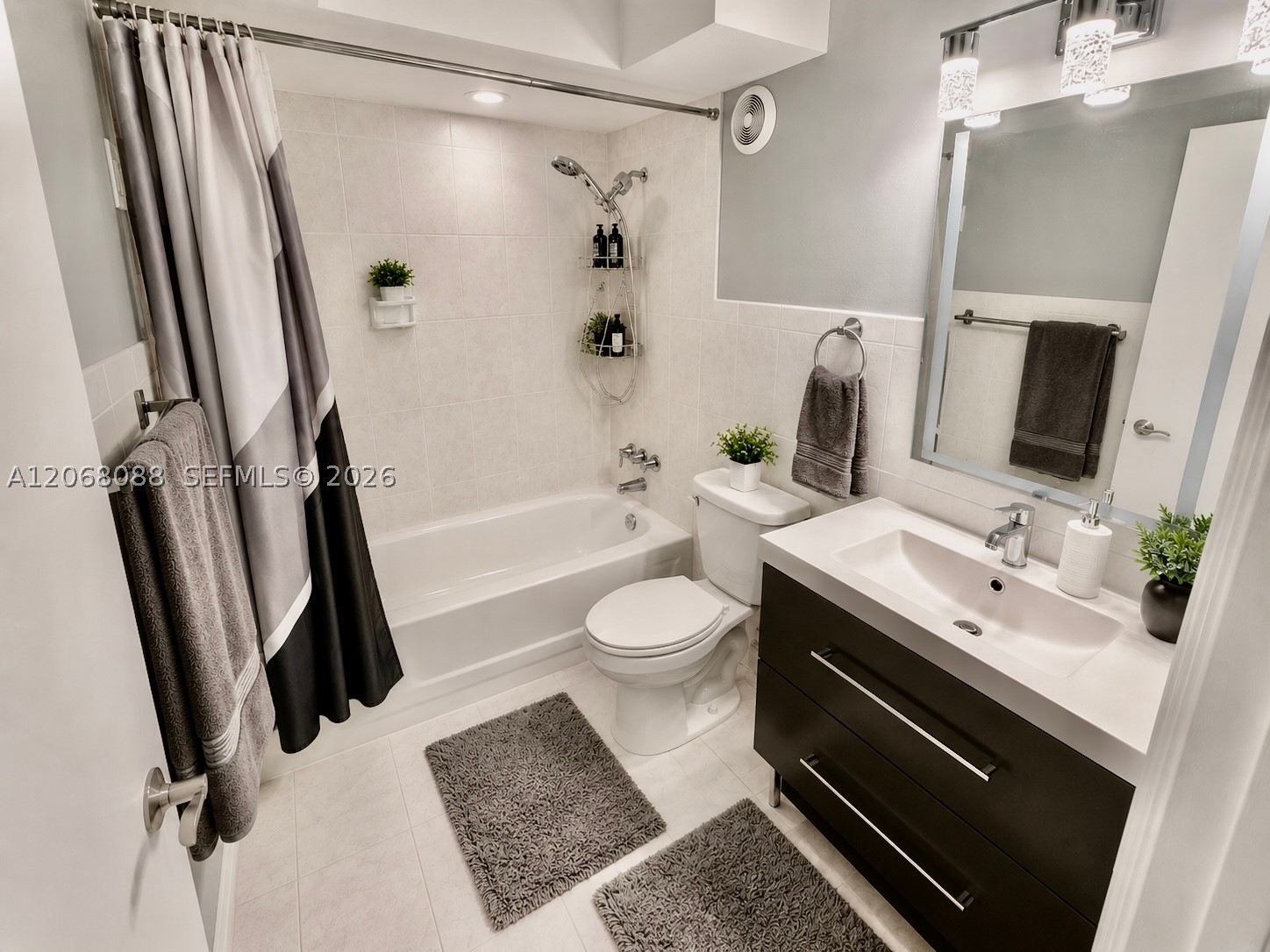 1600 S Ocean Dr 14f Property Photo 11