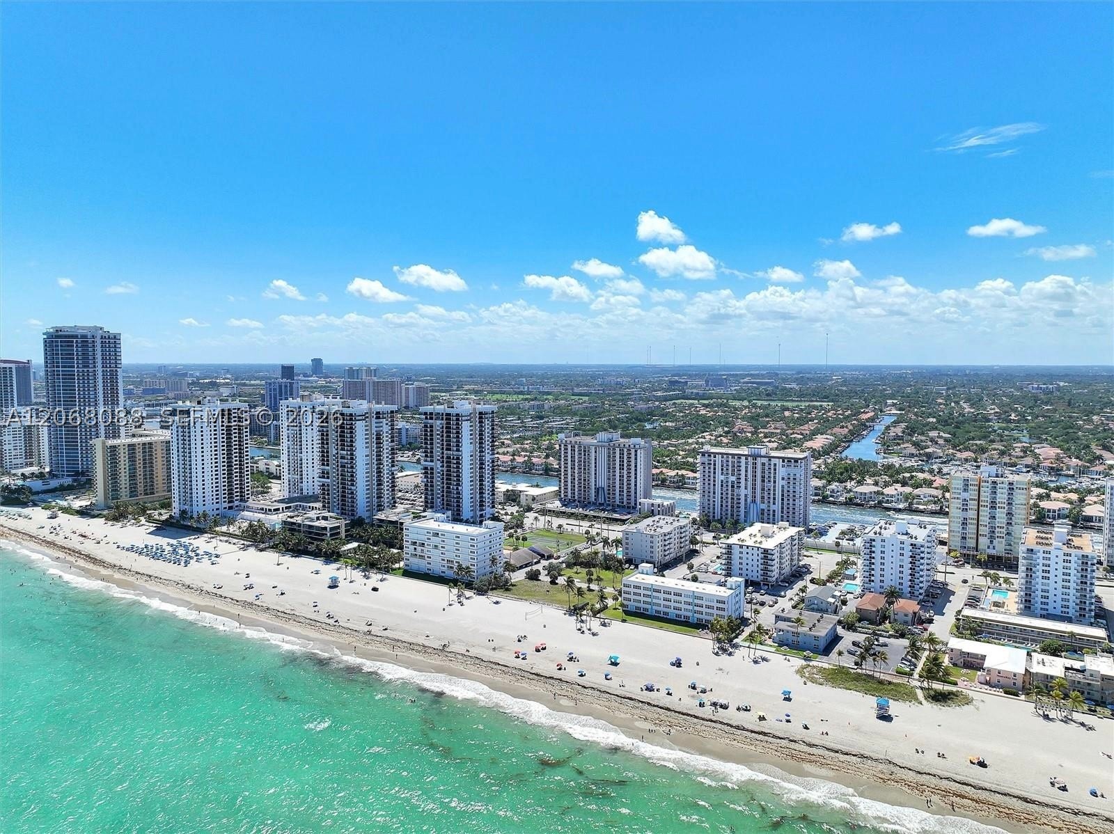 1600 S Ocean Dr 14f Property Photo 23