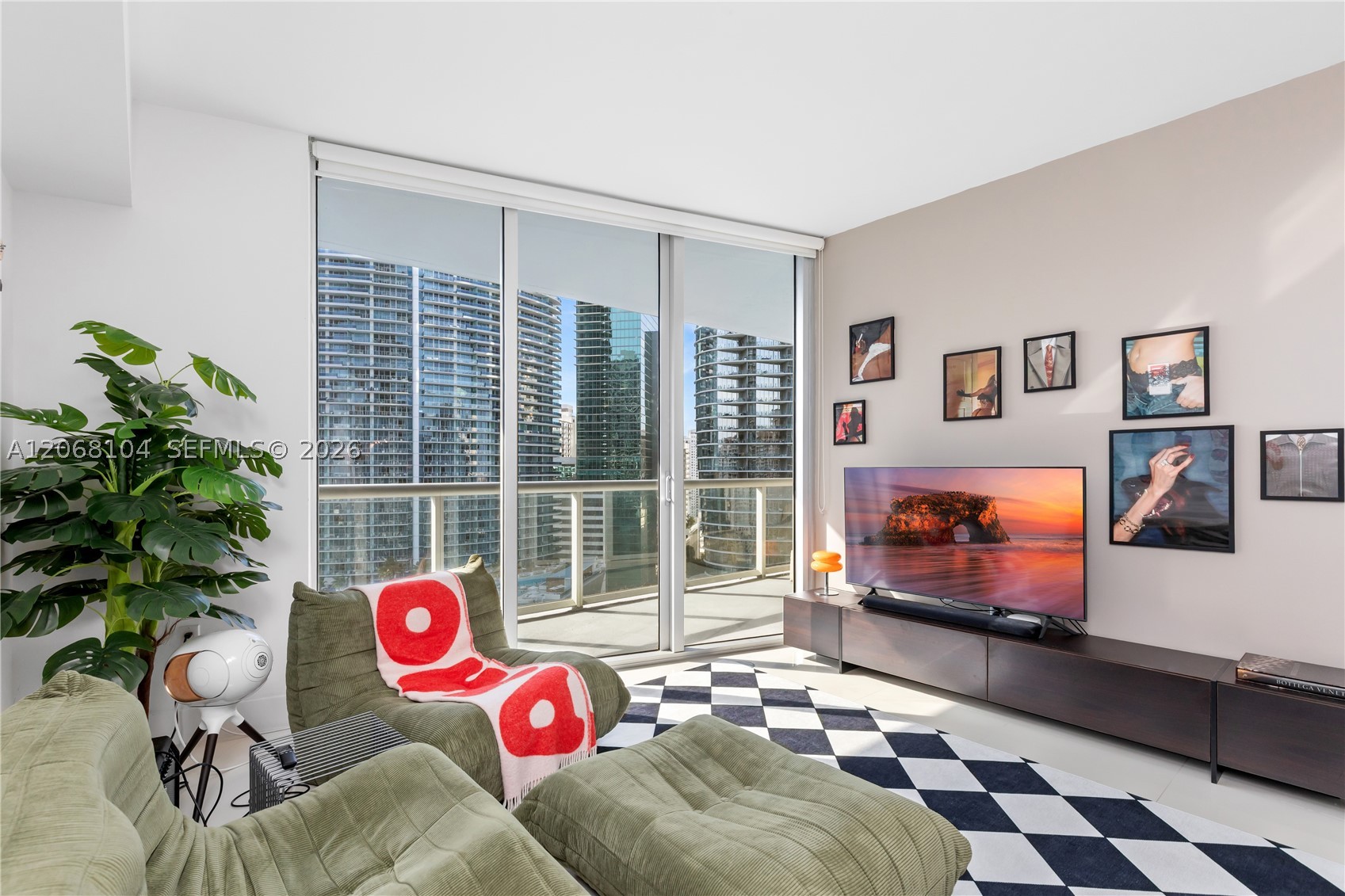 465 Brickell Ave 2504 Property Photo 5