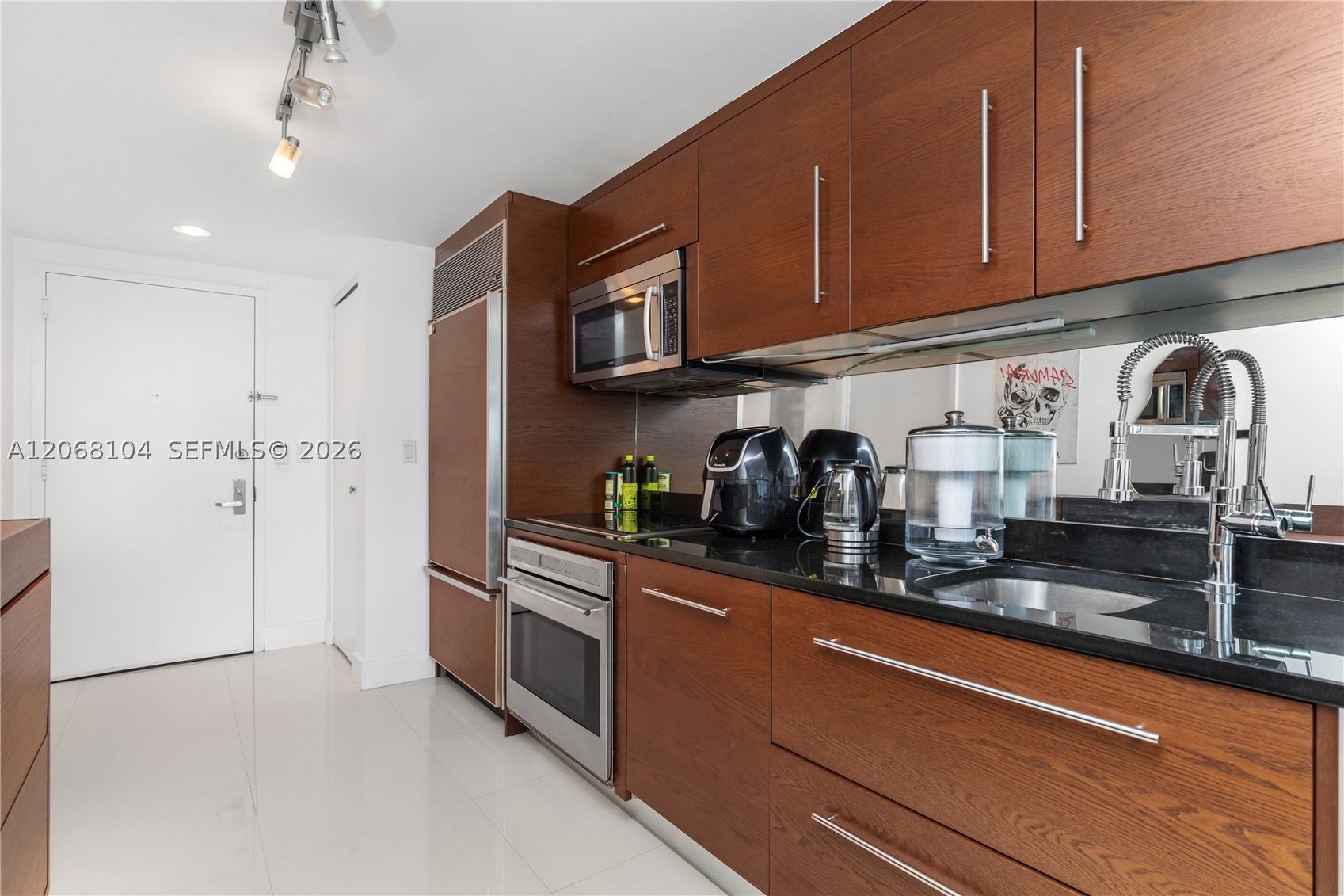 465 Brickell Ave 2504 Property Photo 10