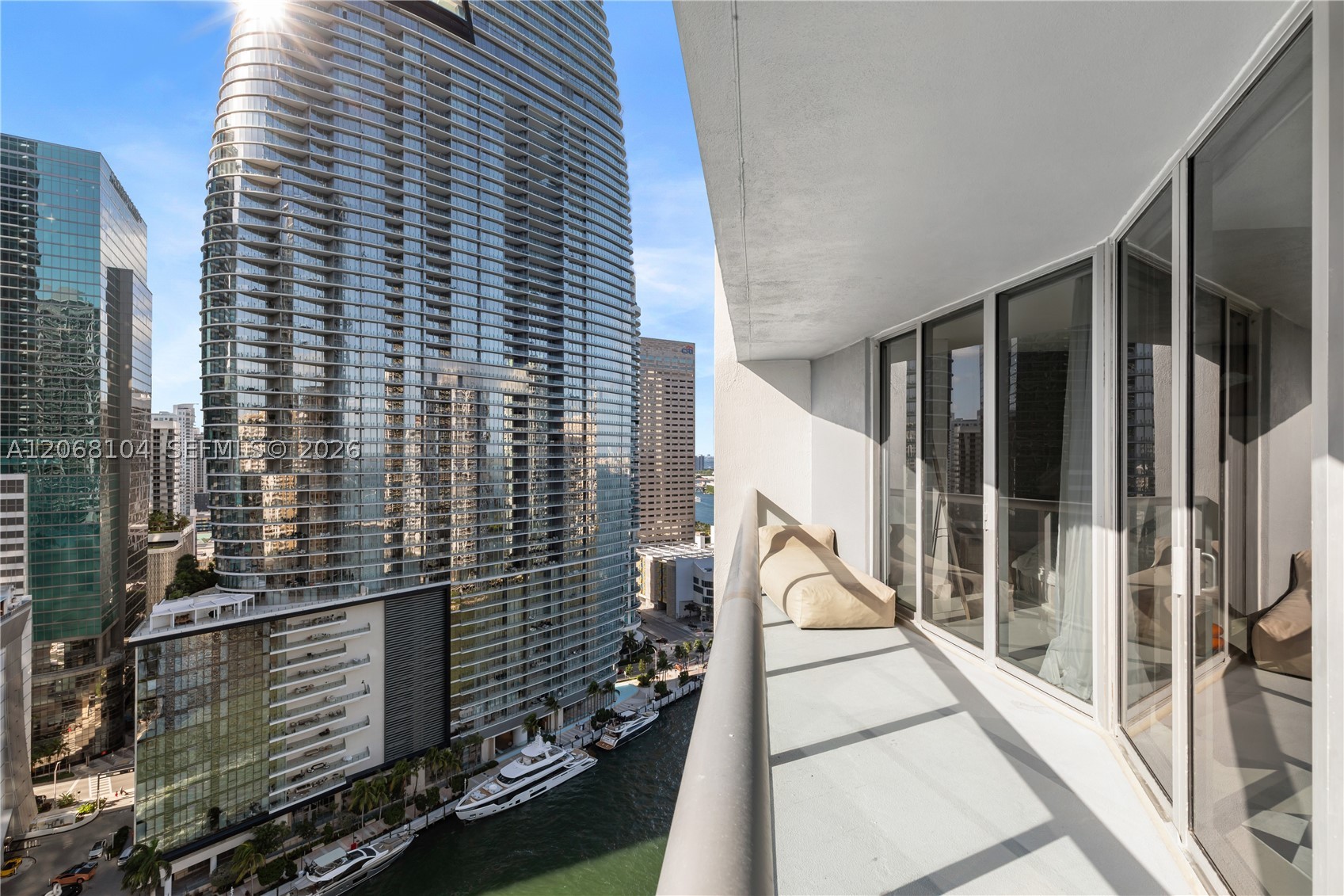 465 Brickell Ave 2504 Property Photo 19