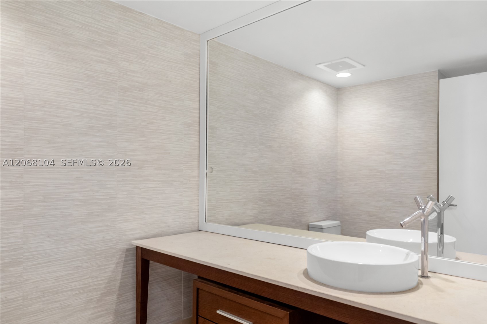 465 Brickell Ave 2504 Property Photo 22