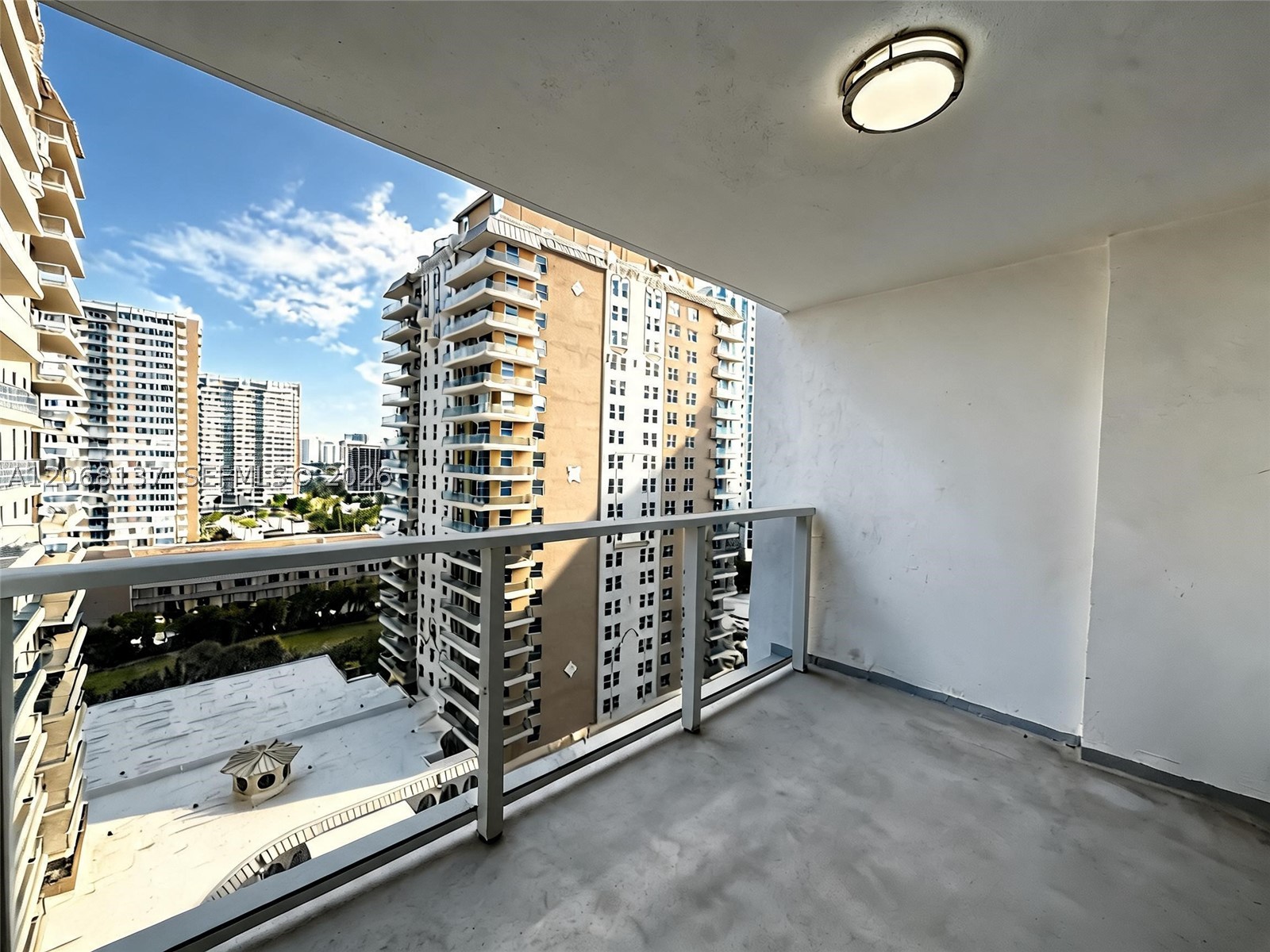 1904 S Ocean Dr 1206 Property Photo 3