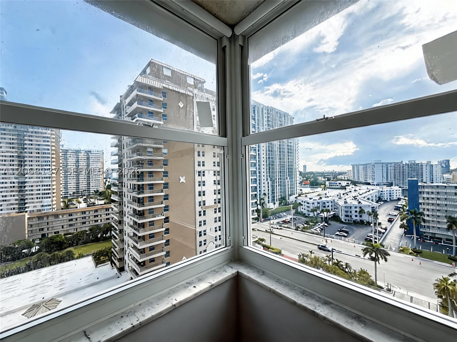 1904 S Ocean Dr 1206 Property Photo 18