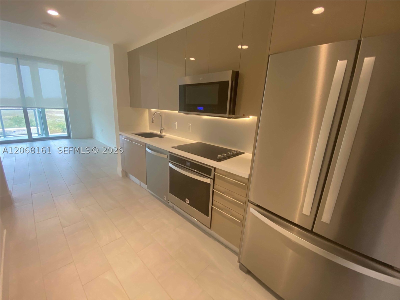 2000 Metropica Way 308 Property Photo 2