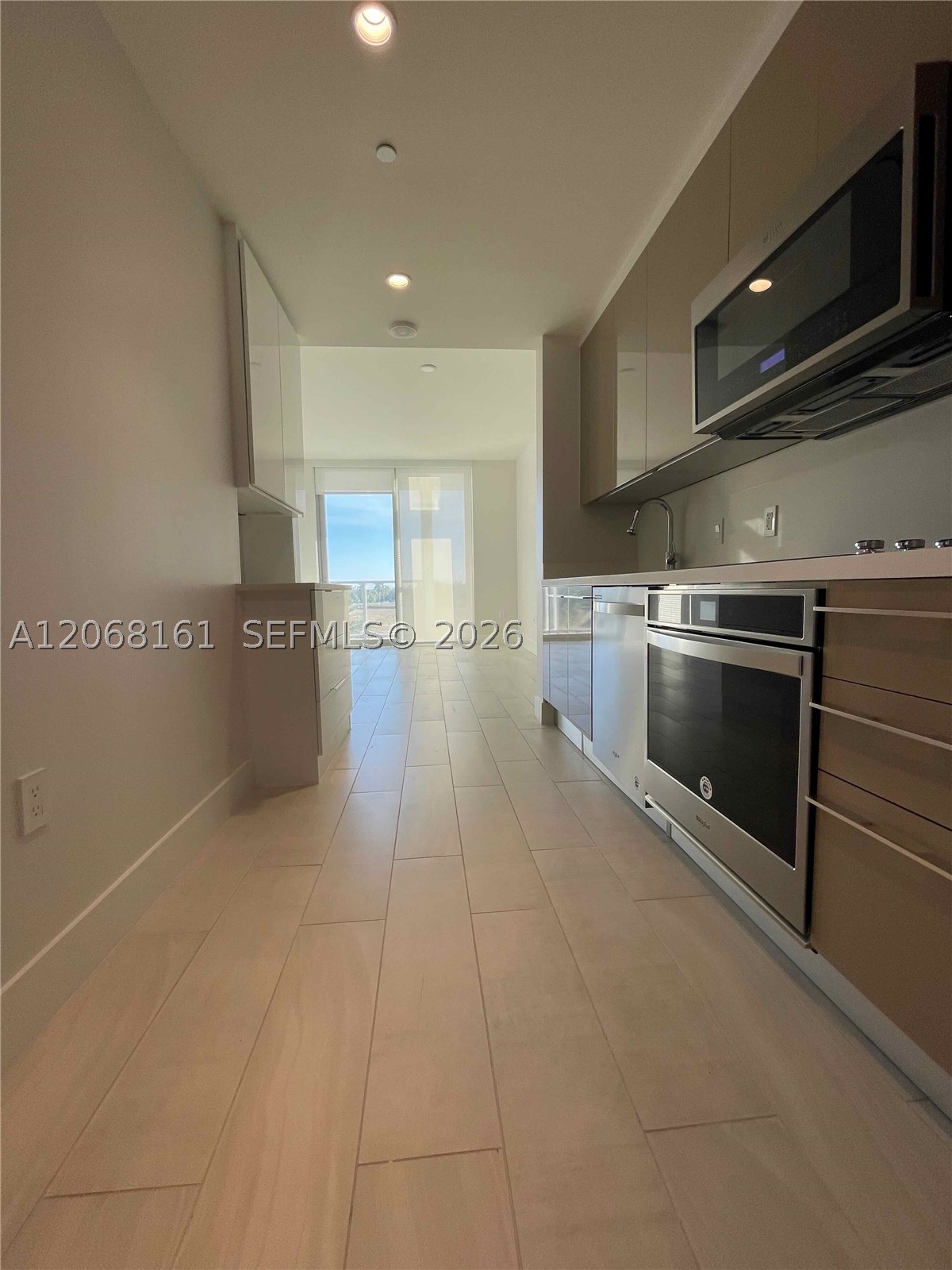 2000 Metropica Way 308 Property Photo 6