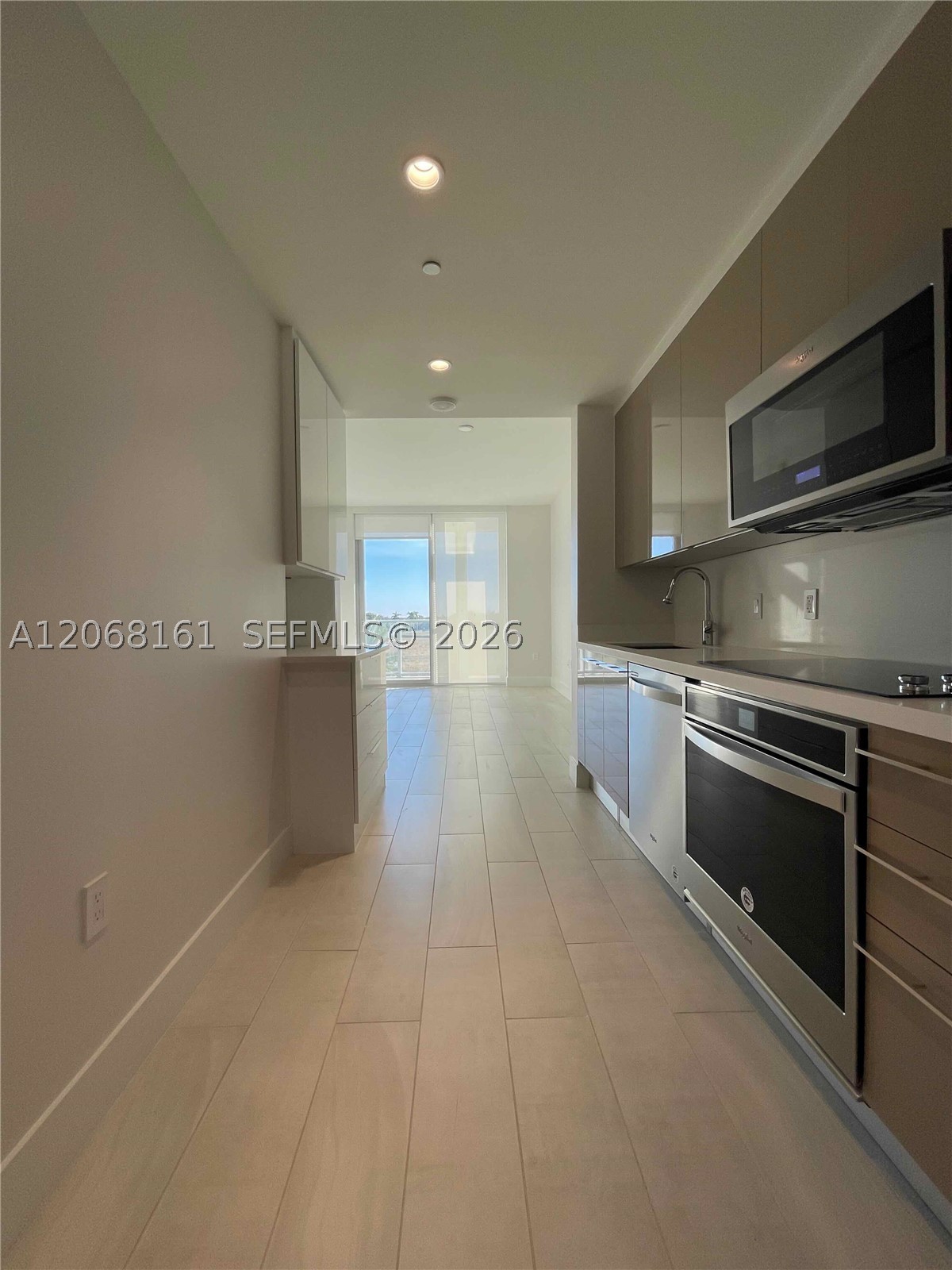 2000 Metropica Way 308 Property Photo 7