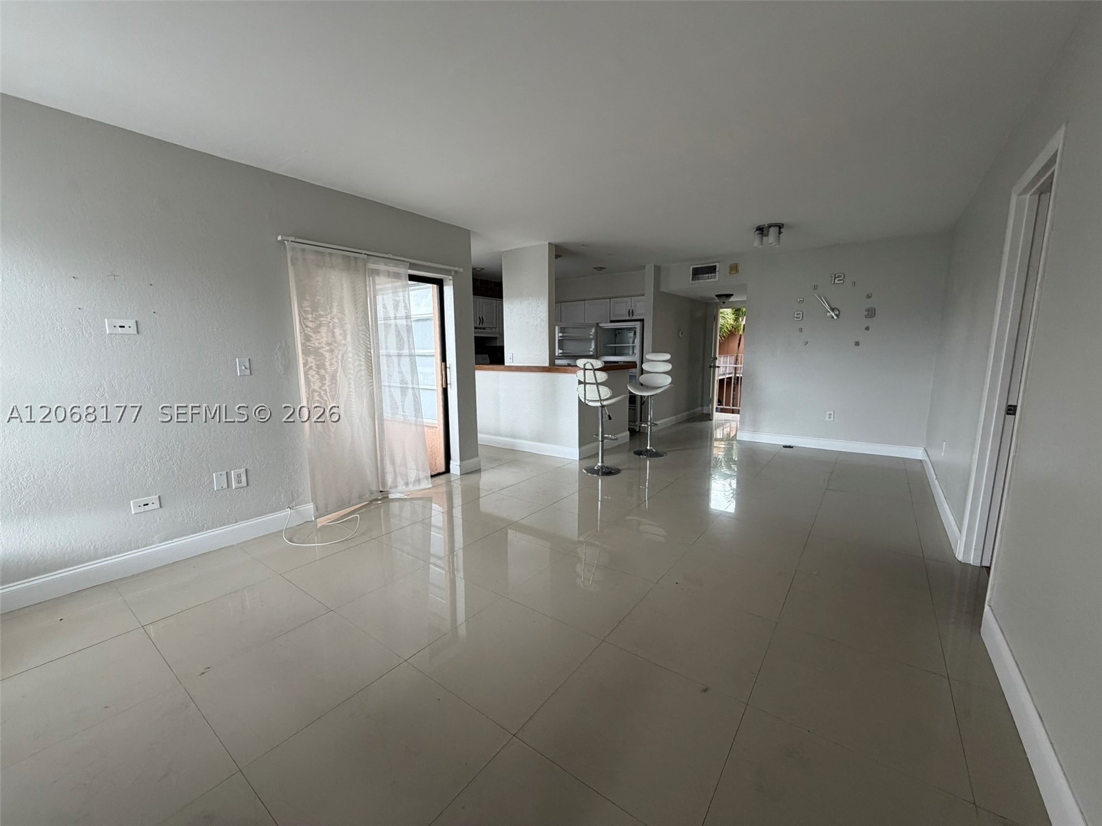 17650 Nw 68th Ave A2008 Property Photo 6