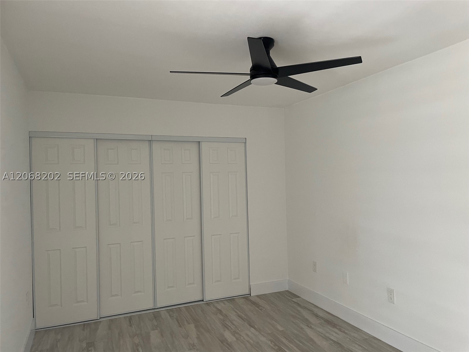 460 W Park Dr 207 Property Photo 7