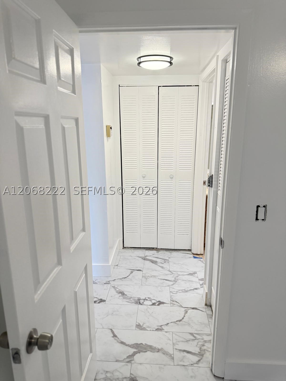 3526 Whitehall Dr 302 Property Photo 3