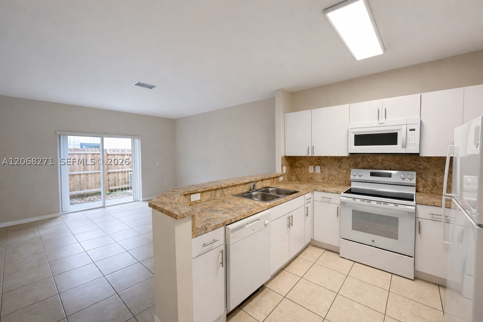 A12068271 Property Photo 7