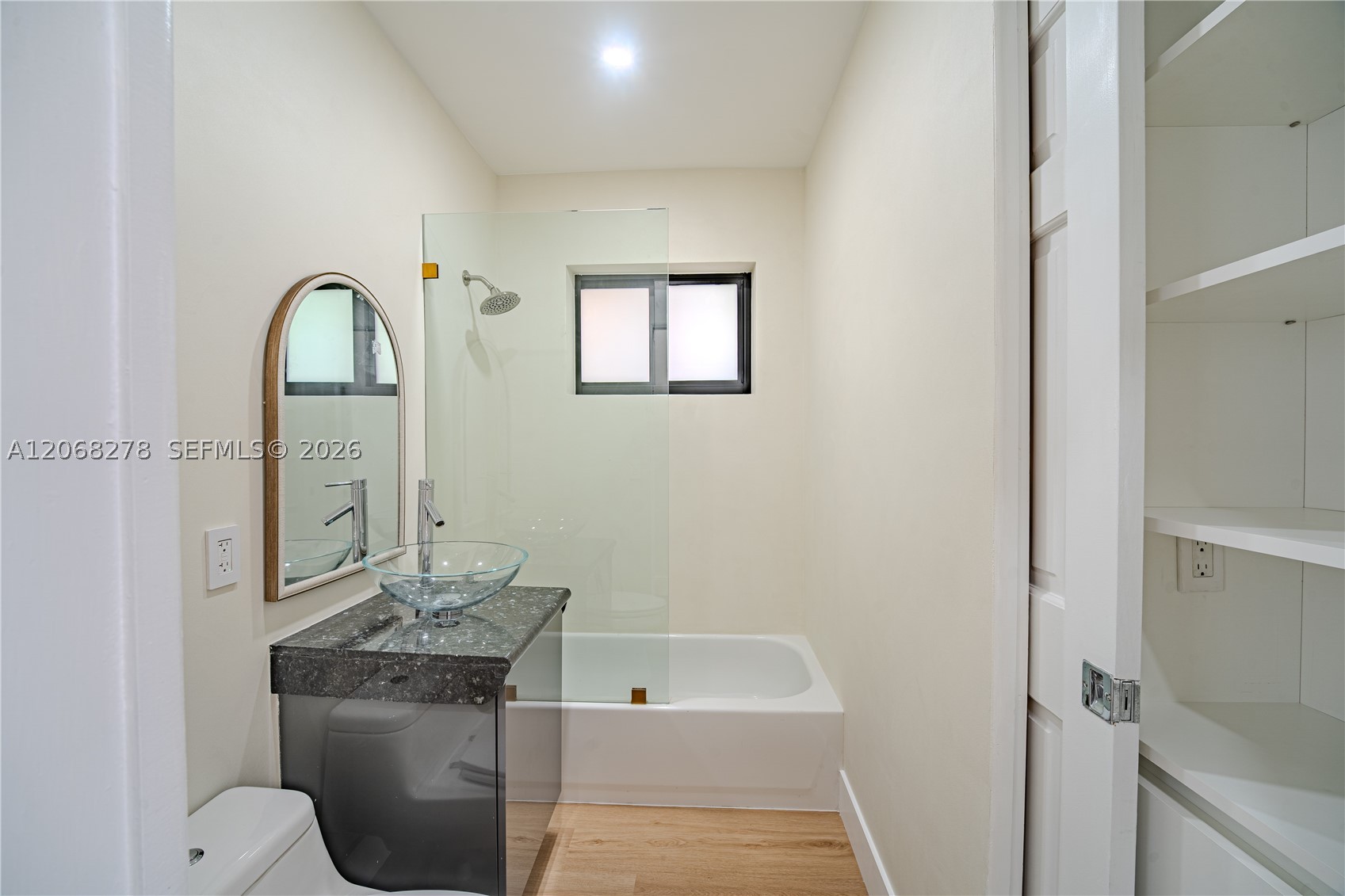 1825 Alamanda Dr Property Photo 17