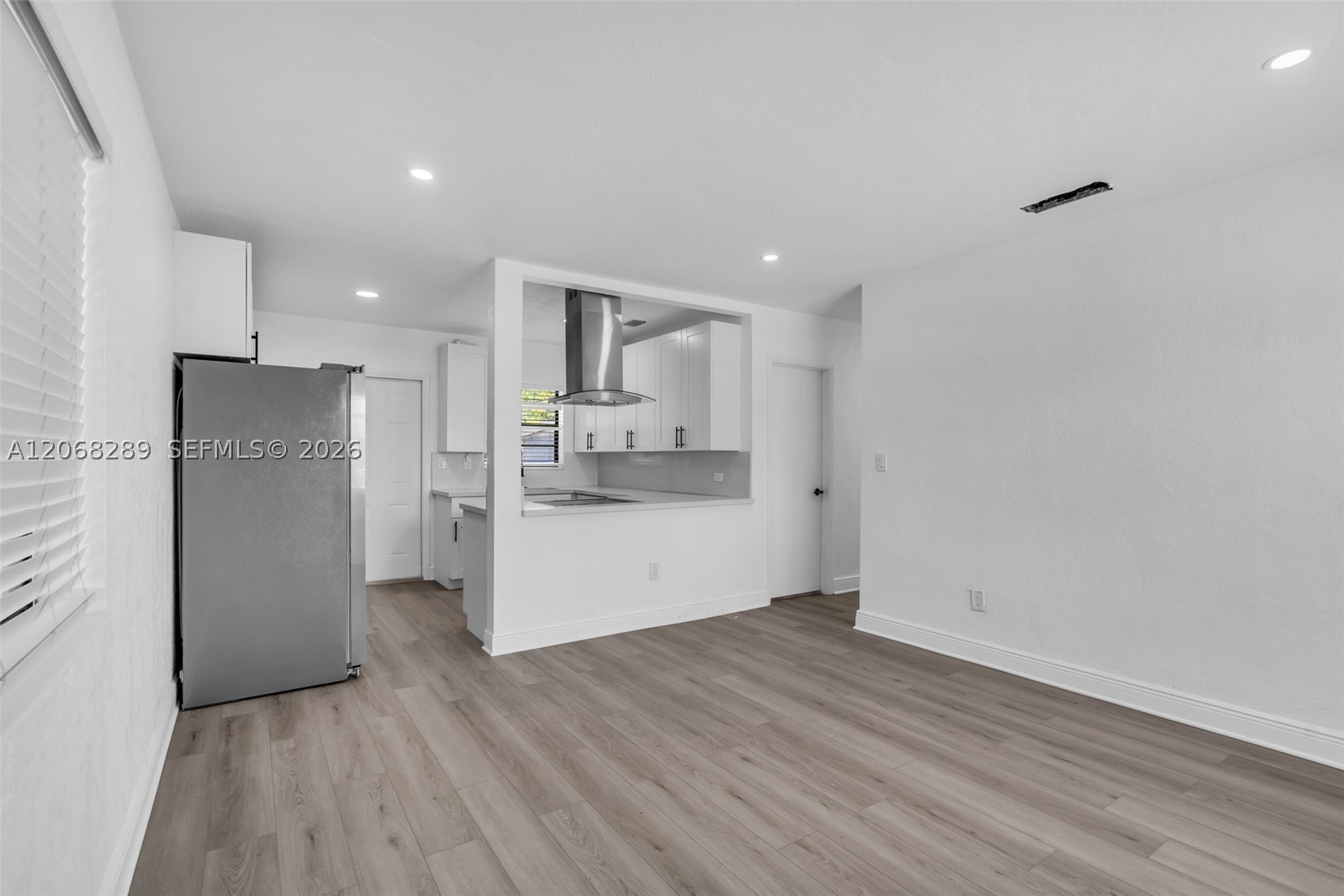 A12068289 Property Photo 7
