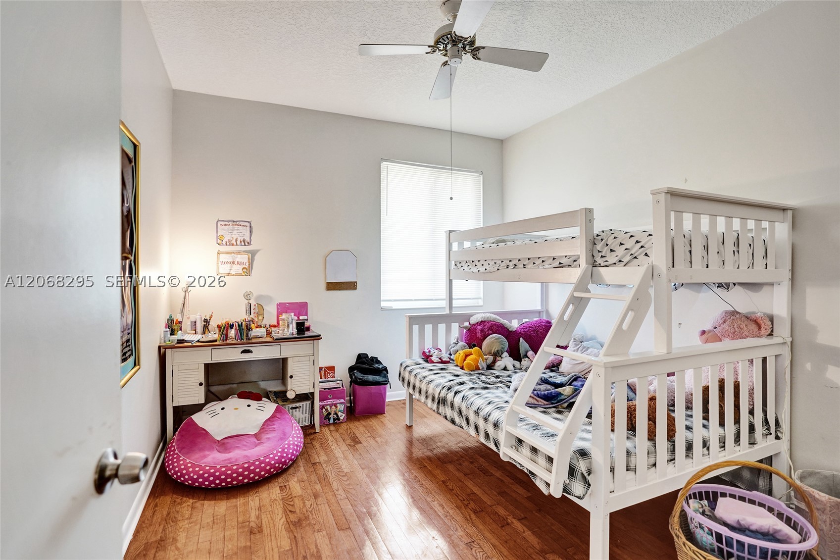 102 Half Moon Cir C3 Property Photo 14
