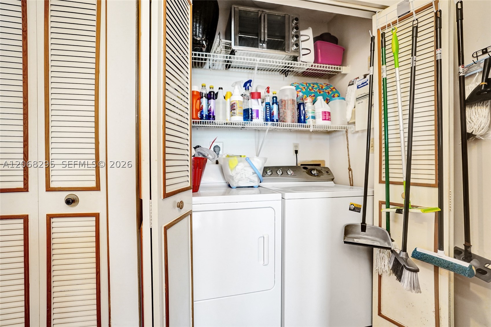 102 Half Moon Cir C3 Property Photo 18
