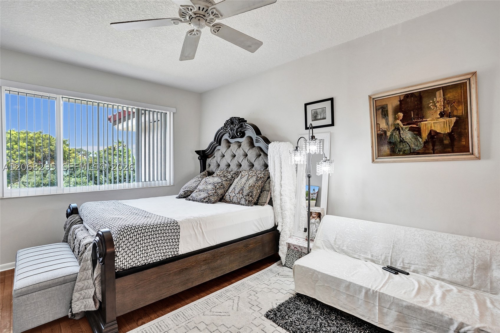 102 Half Moon Cir C3 Property Photo 60