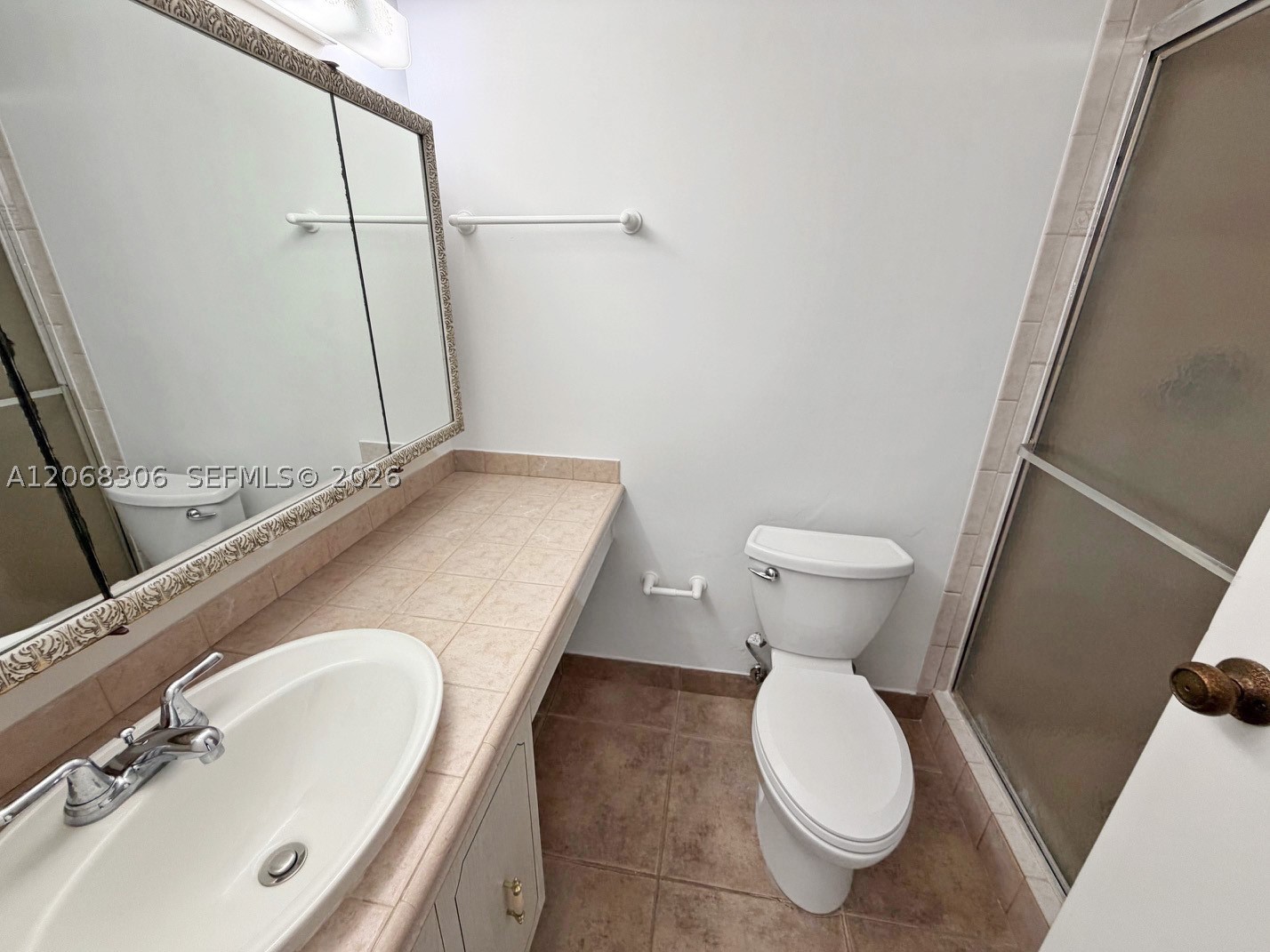 16546 Ne 26th Ave 4b Property Photo 6