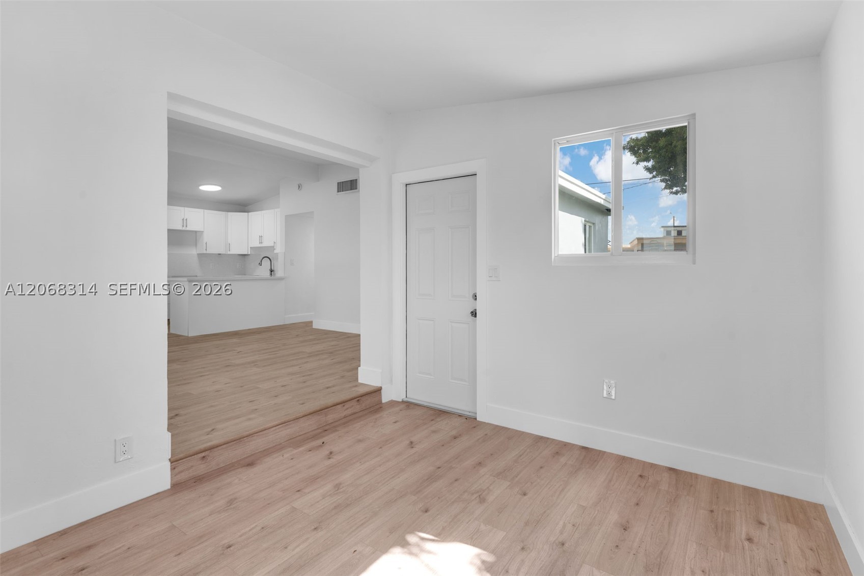 11445 Sw 43rd Ter Property Photo 6