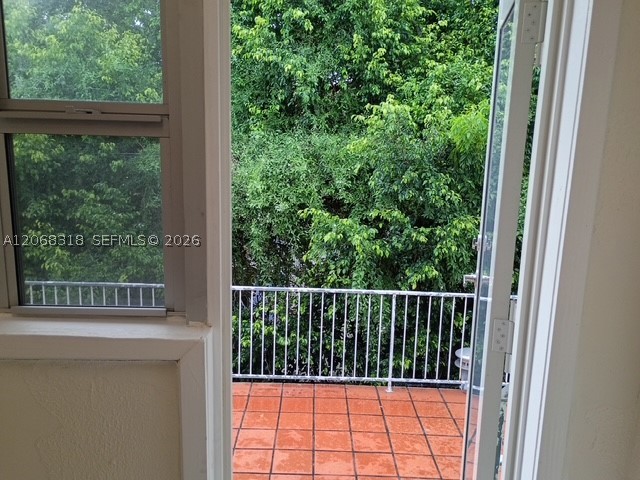 8215 Abbott Ave 3a Property Photo 17