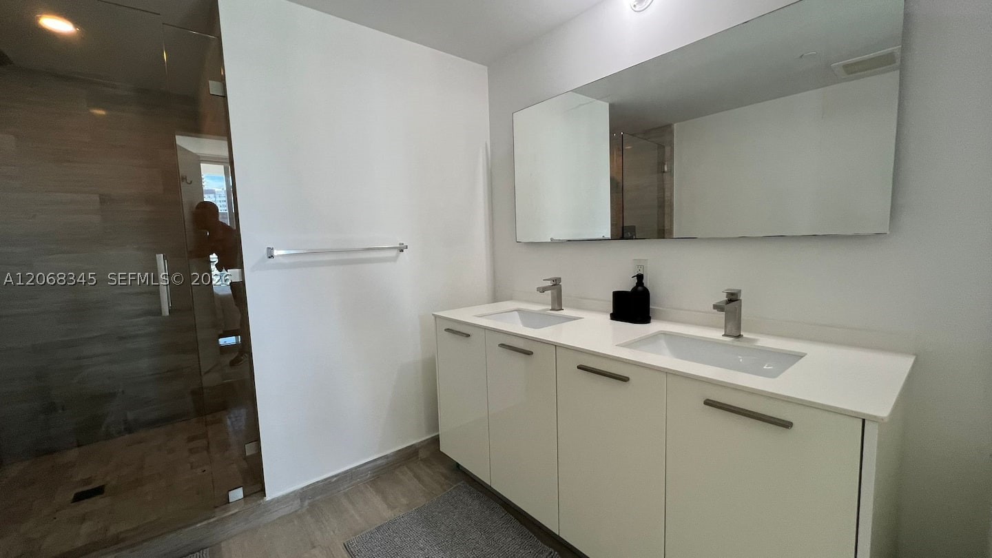1300 Brickell Bay Dr 3400 Property Photo 21