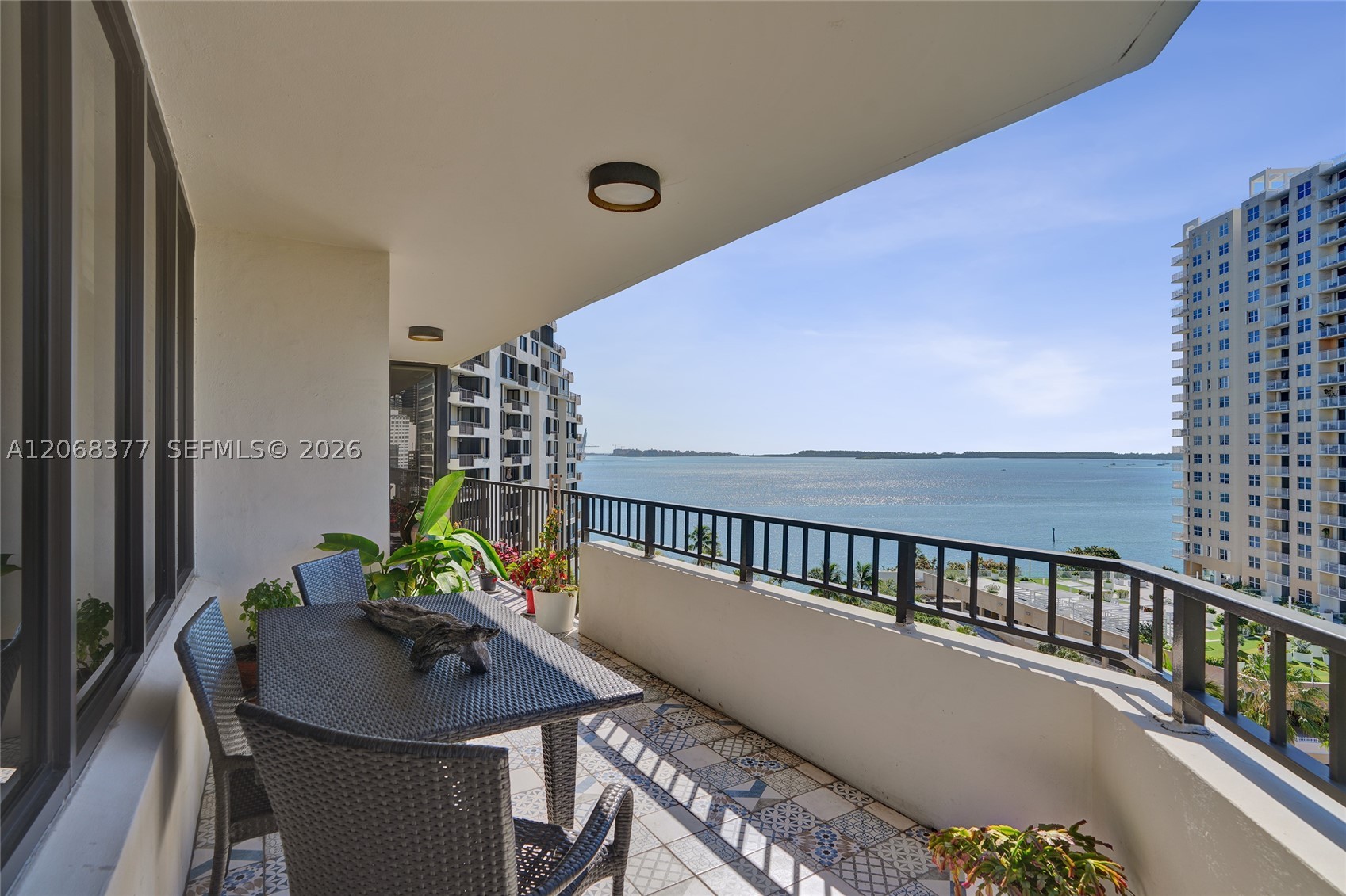 520 Brickell Key Dr A1015 Property Photo 1