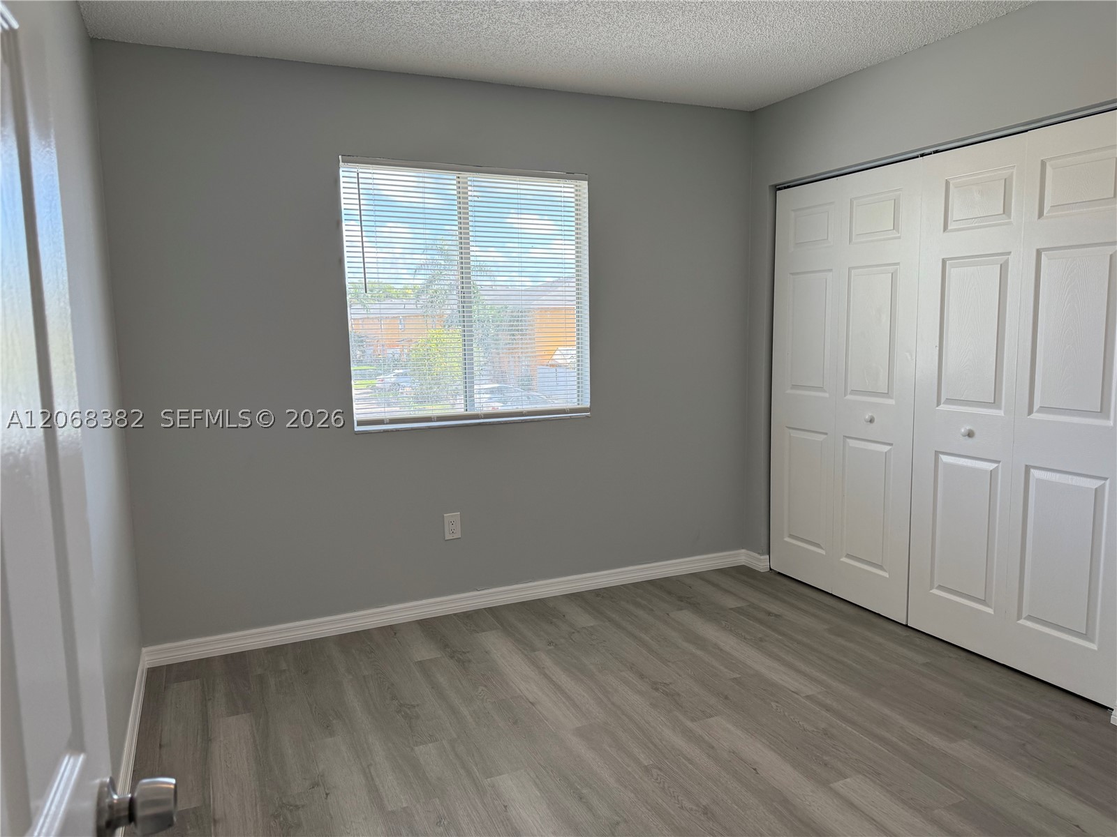 A12068382 Property Photo 5