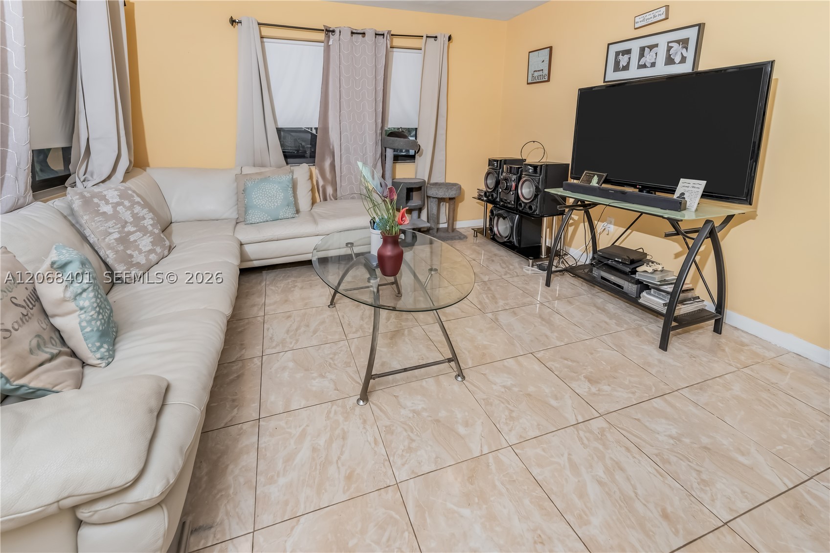 1365 Nw 192nd Ter Property Photo 4