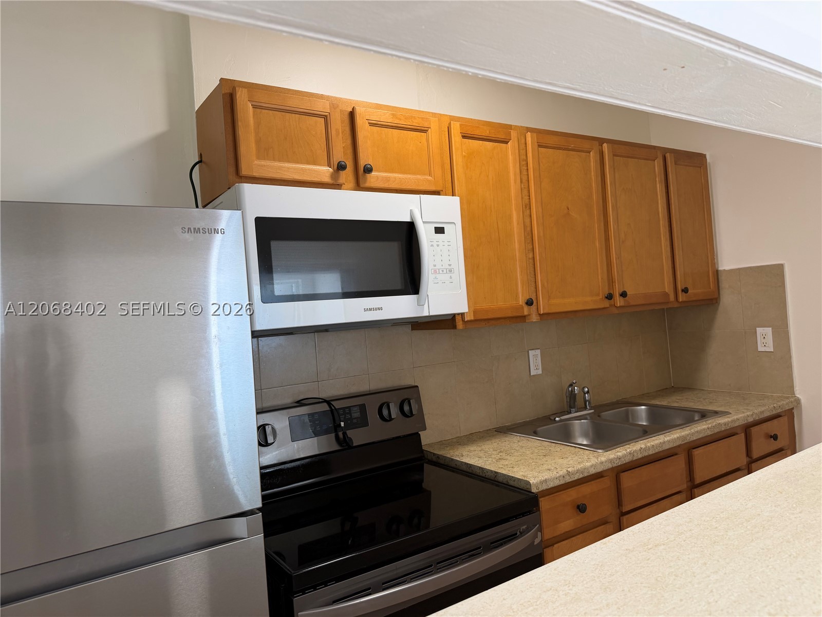 636 Sw 8th Ave 636 Property Photo 5