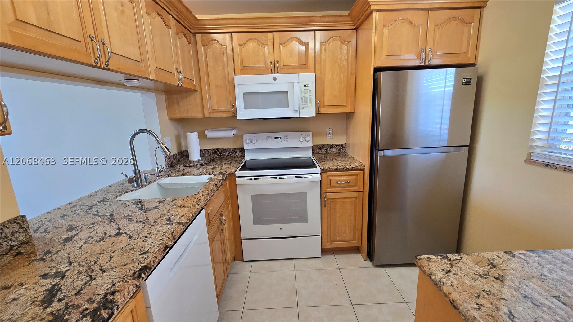 9230 Lagoon Pl 310 Property Photo 4