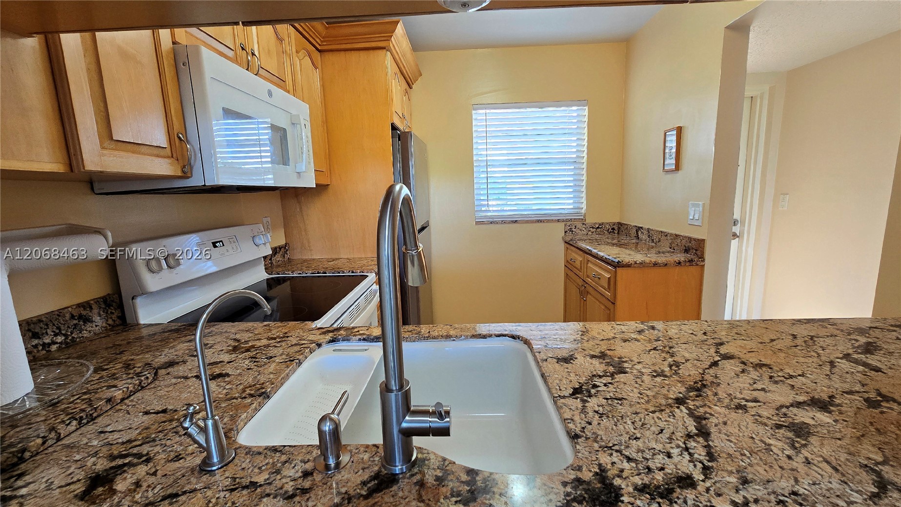 9230 Lagoon Pl 310 Property Photo 5