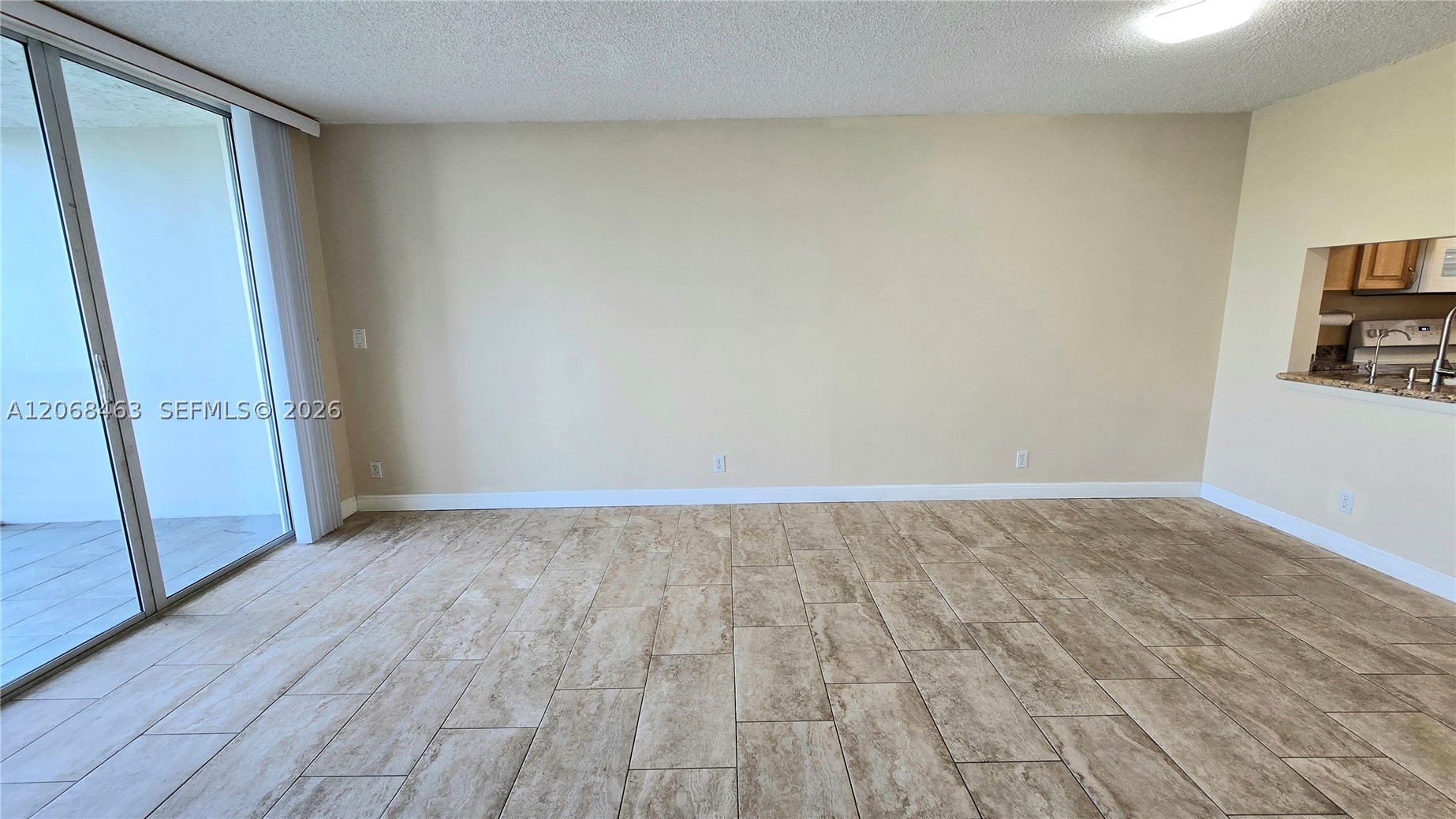 9230 Lagoon Pl 310 Property Photo 9