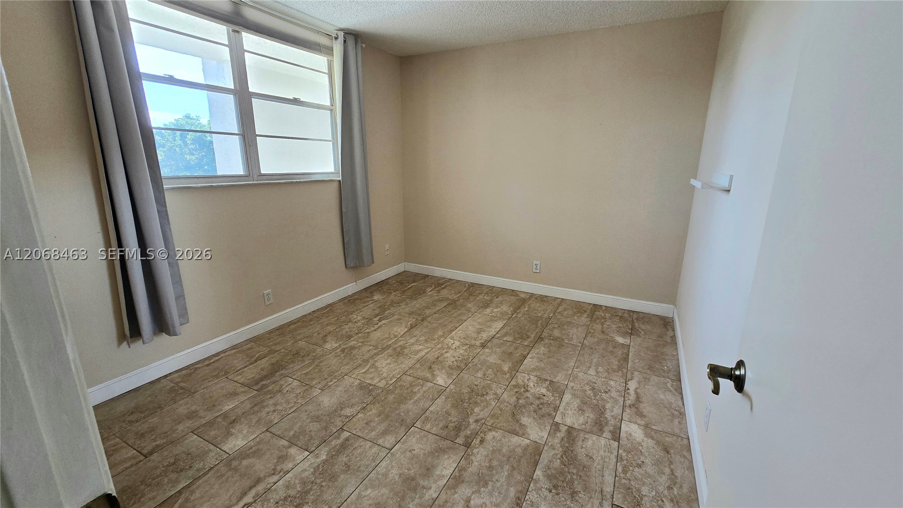 9230 Lagoon Pl 310 Property Photo 17
