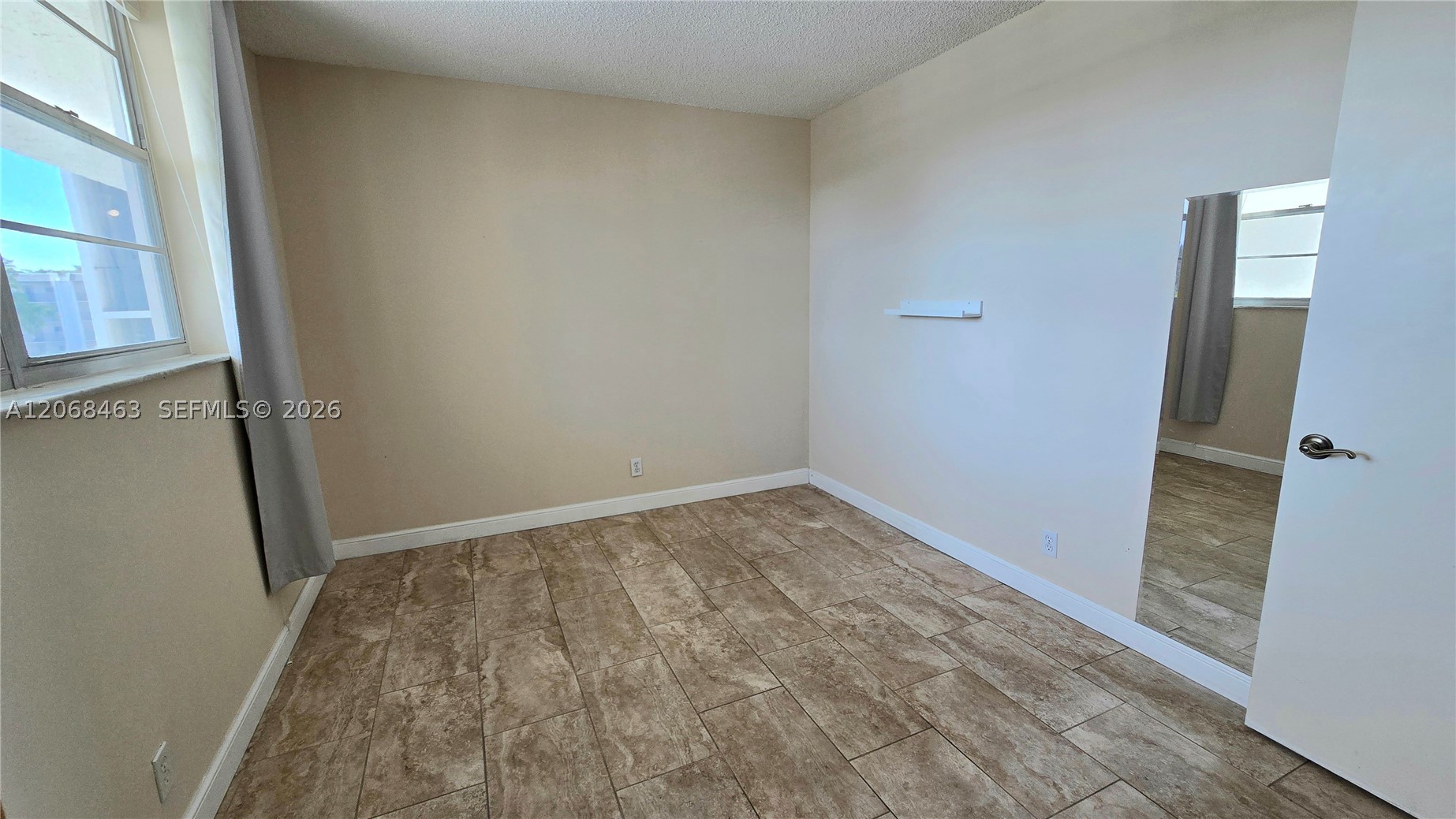 9230 Lagoon Pl 310 Property Photo 18