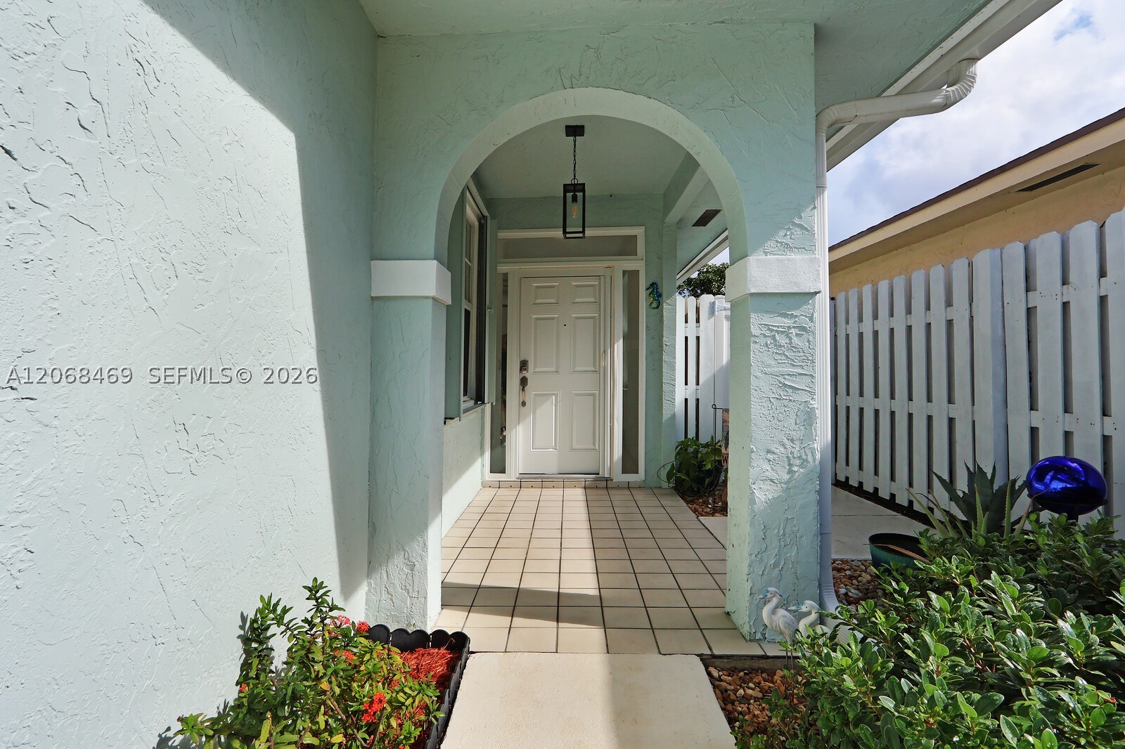 157 Sims Creek Ln Property Photo 3