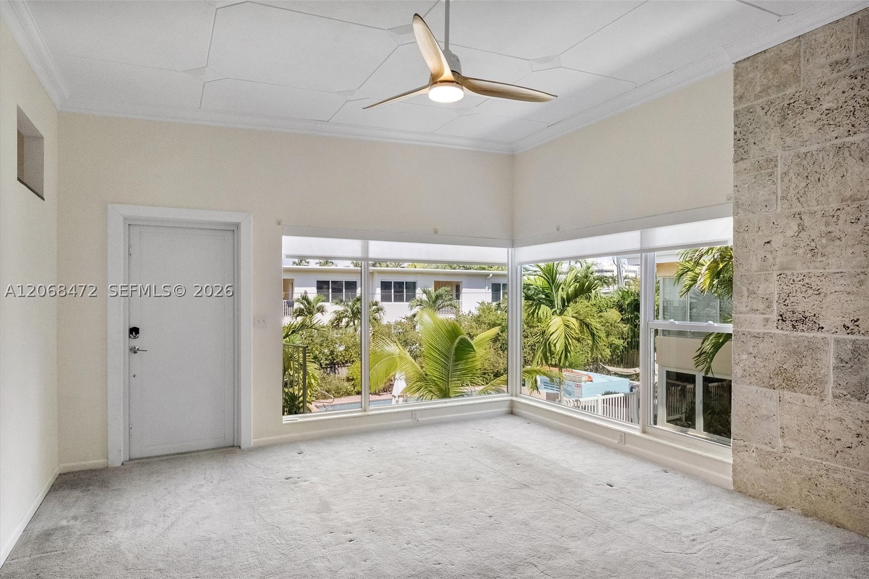 9400 E Bay Harbor Dr 3 Property Photo 6