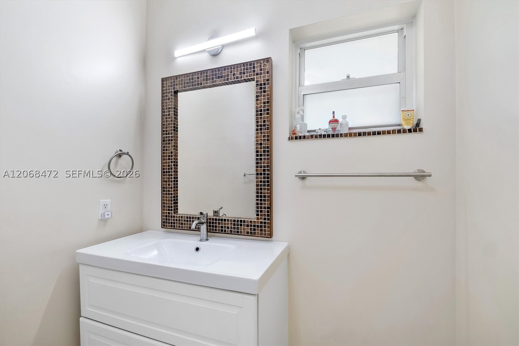 9400 E Bay Harbor Dr 3 Property Photo 14
