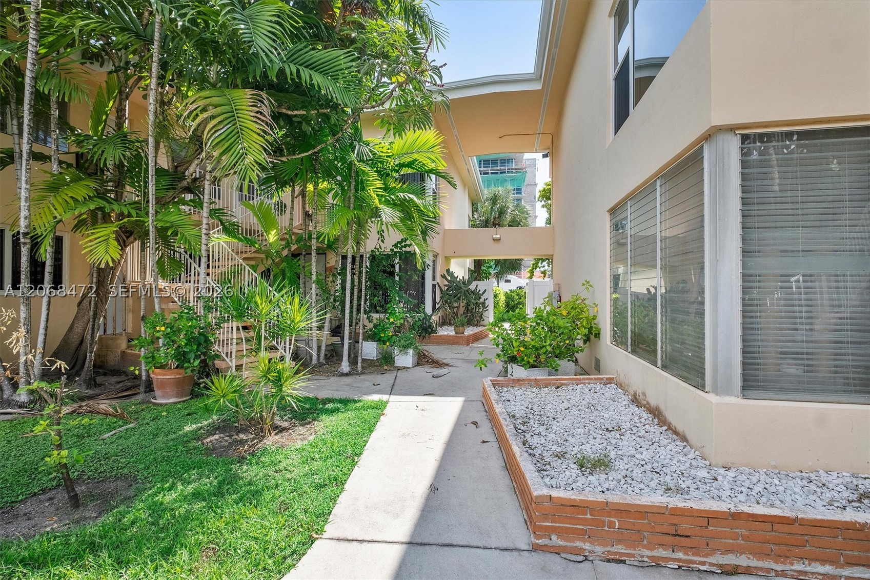 9400 E Bay Harbor Dr 3 Property Photo 26