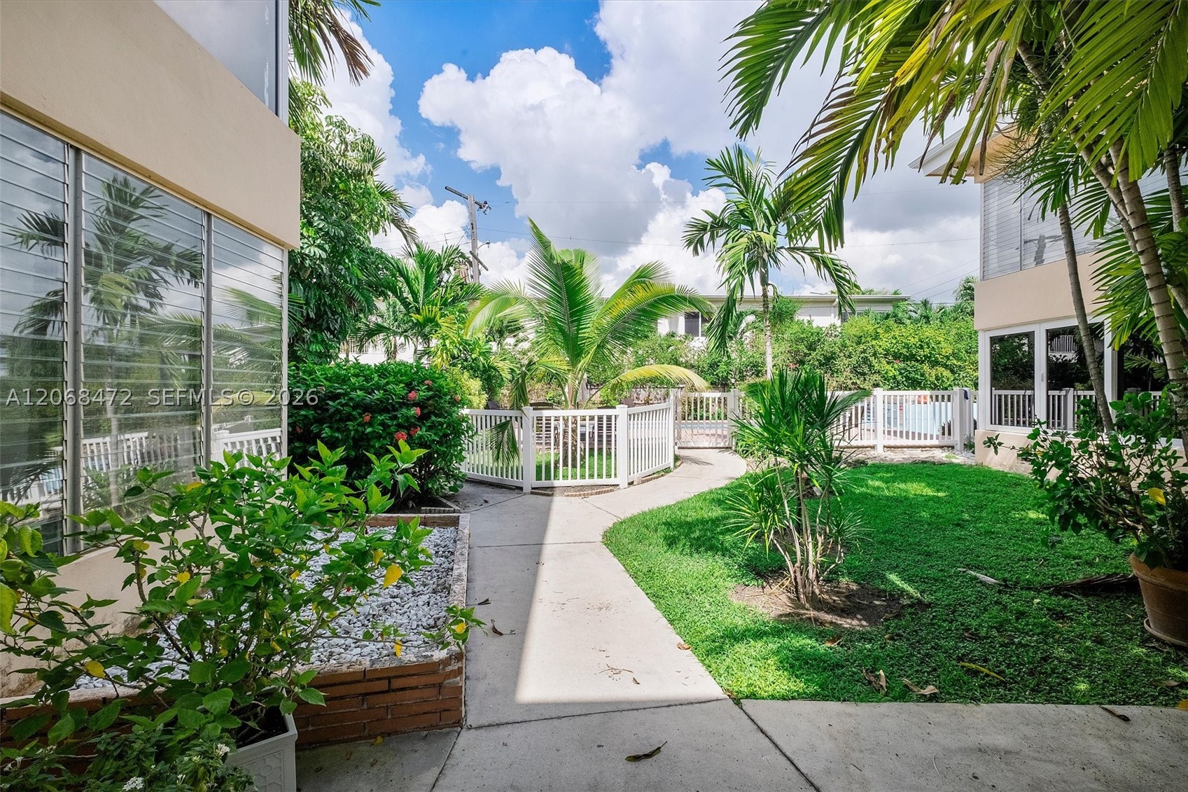 9400 E Bay Harbor Dr 3 Property Photo 27