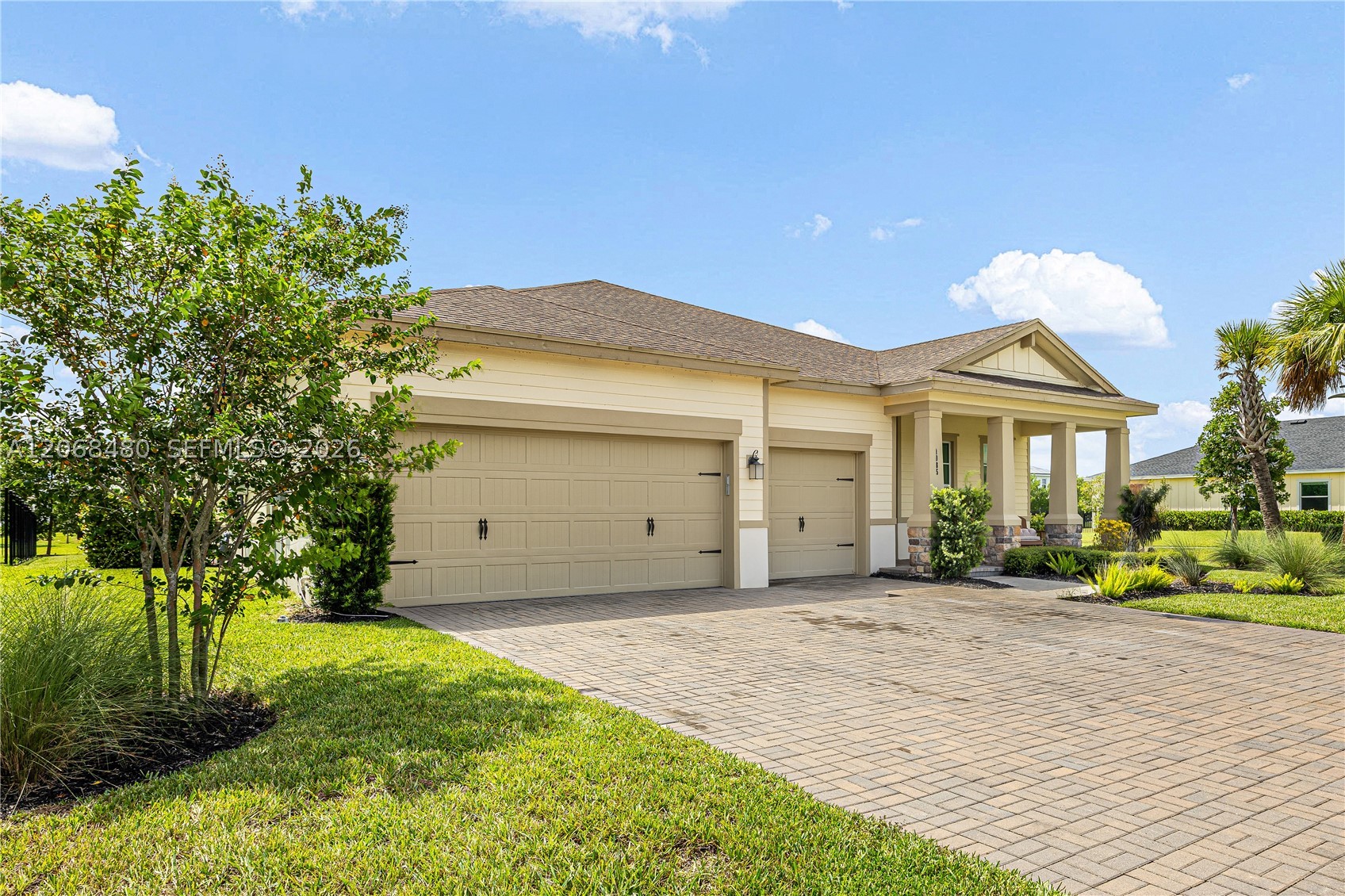 1085 Haywagon Trl Property Photo 2