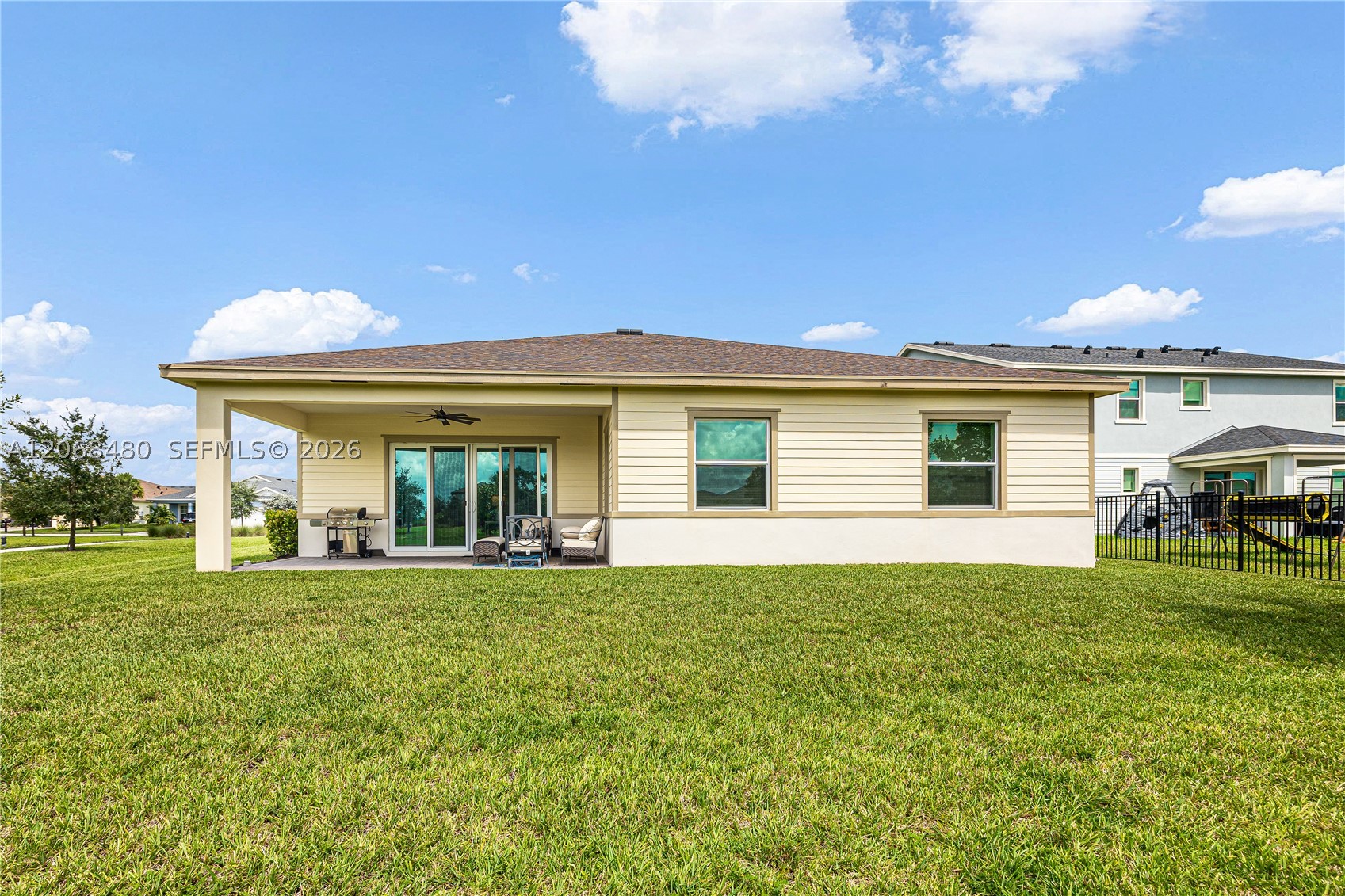 1085 Haywagon Trl Property Photo 5