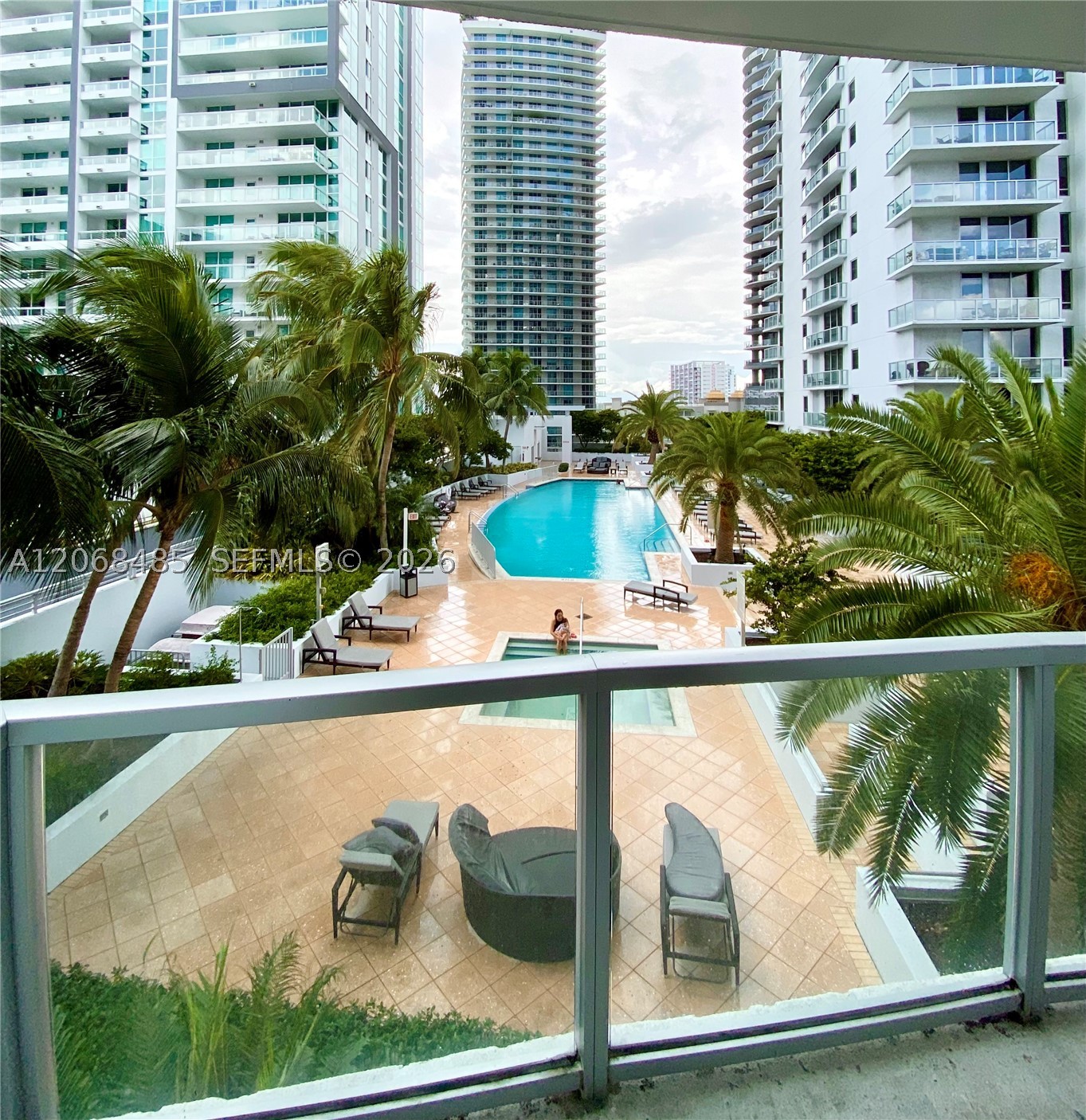 1060 Brickell Ave 1413 Property Photo 9