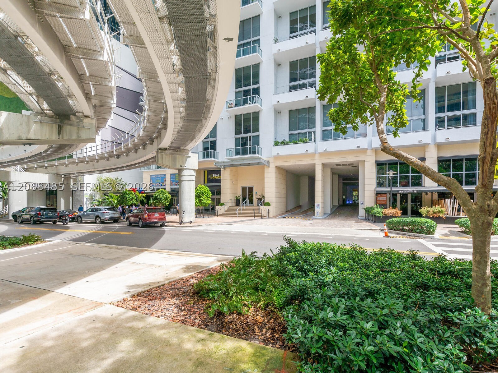 1060 Brickell Ave 1413 Property Photo 18