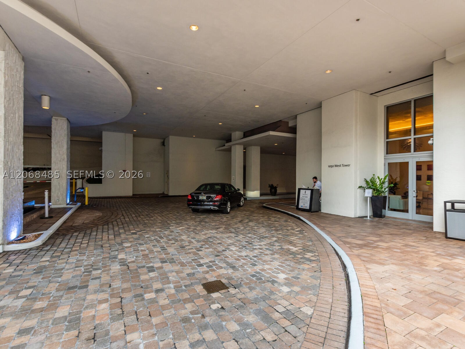 1060 Brickell Ave 1413 Property Photo 19